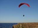 Paraglider an der Steilkste in Heiligenhafen